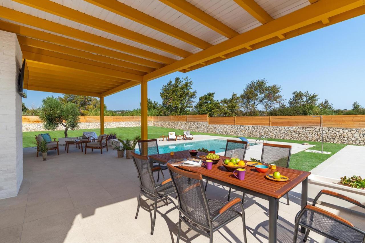 קולימביה Serenity Villas מראה חיצוני תמונה